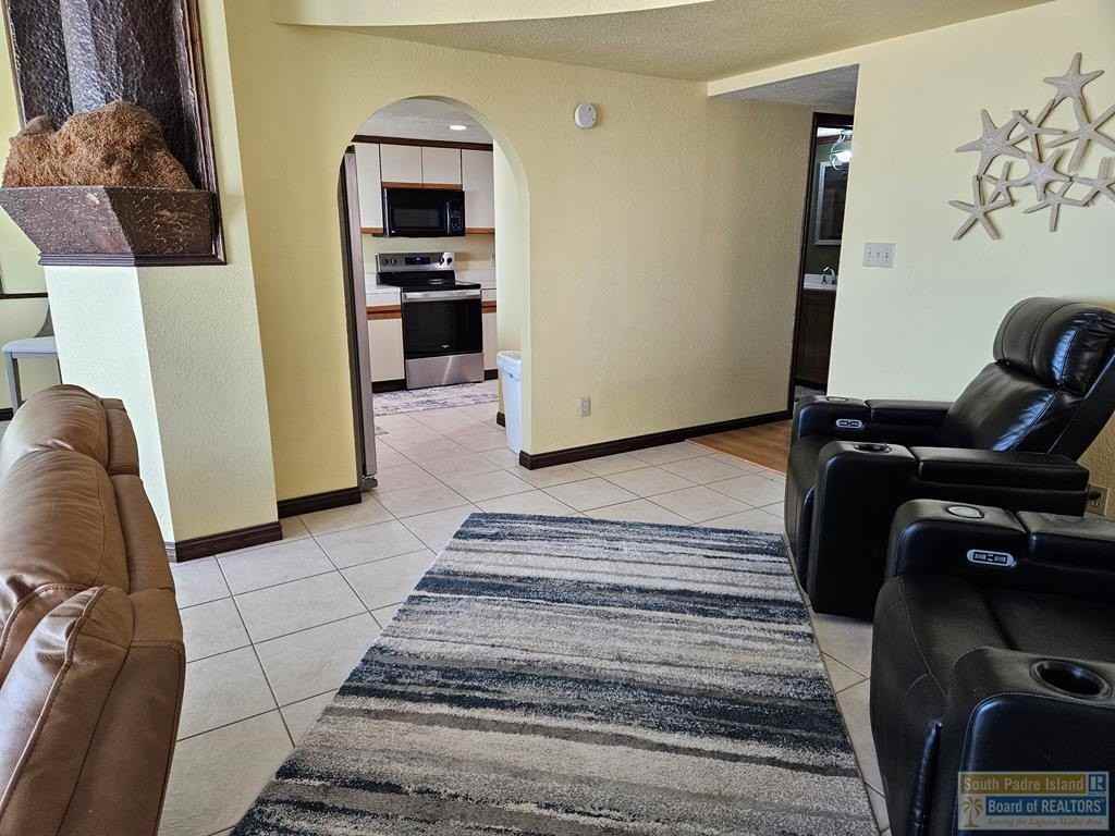 1336 Harbor Island Dr #C - Photo 3 of 20