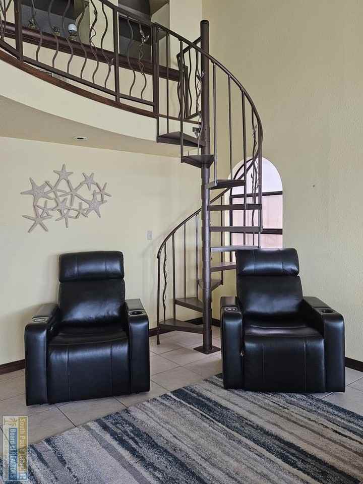 1336 Harbor Island Dr #C - Photo 5 of 20