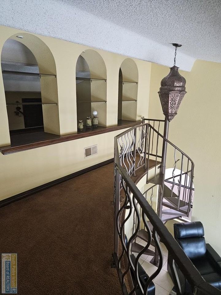 1336 Harbor Island Dr #C - Photo 6 of 20