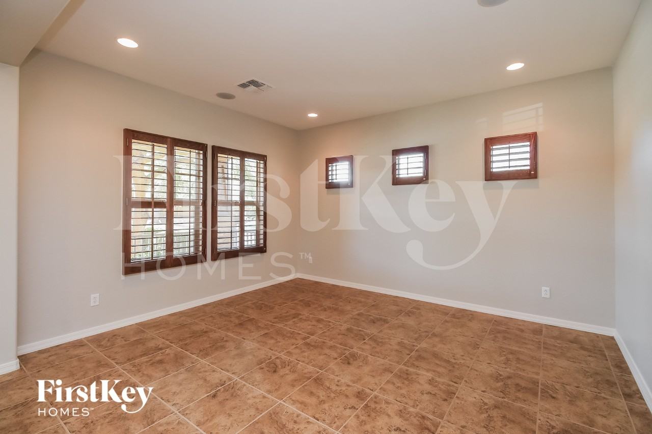 10846 E Bella Via - Photo 6 of 18