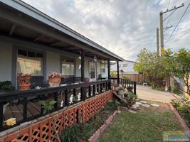 featured image of 121 E Madison St