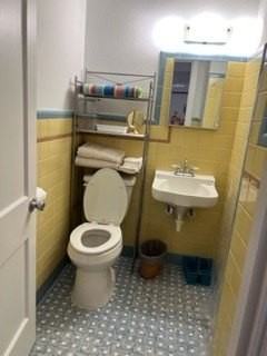 202 N Yturria St #1 - Photo 5 of 5