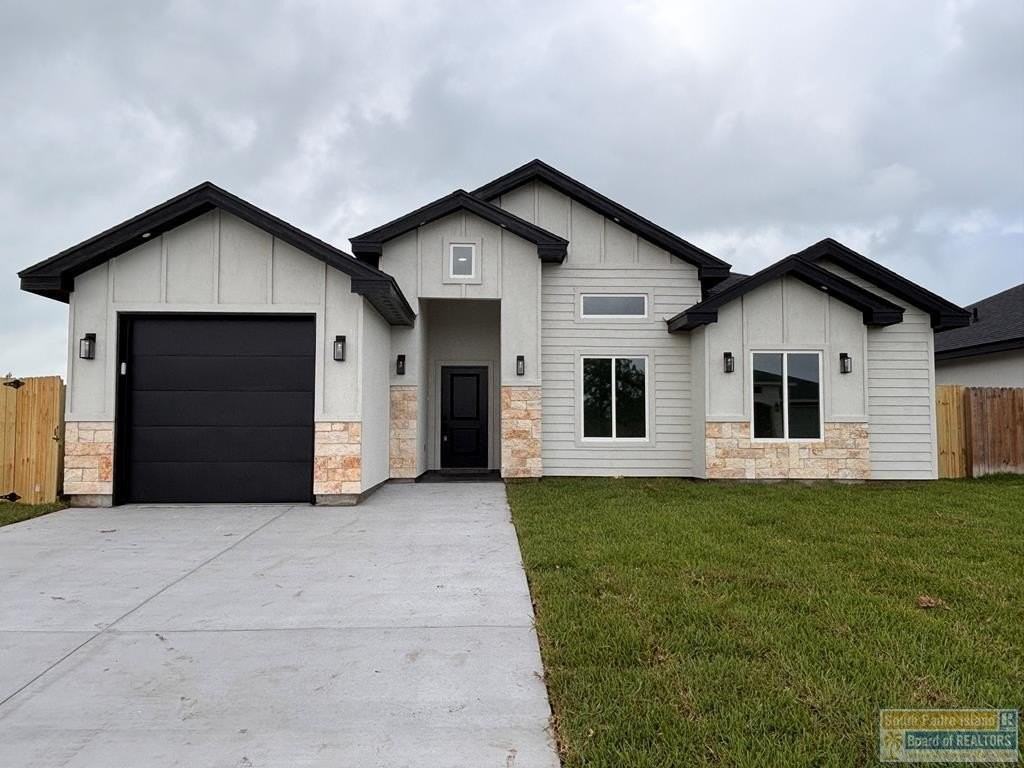 2642 Eliseo Villarreal Ave
