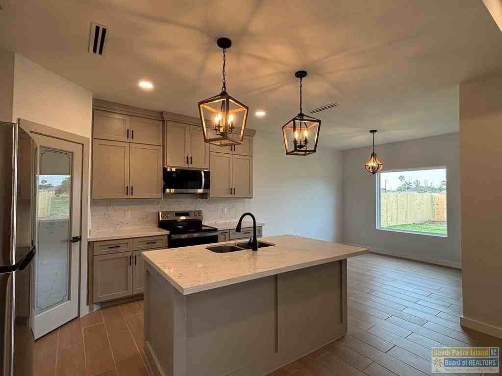 3032 Eliseo Villarreal Ave - Photo 6 of 17