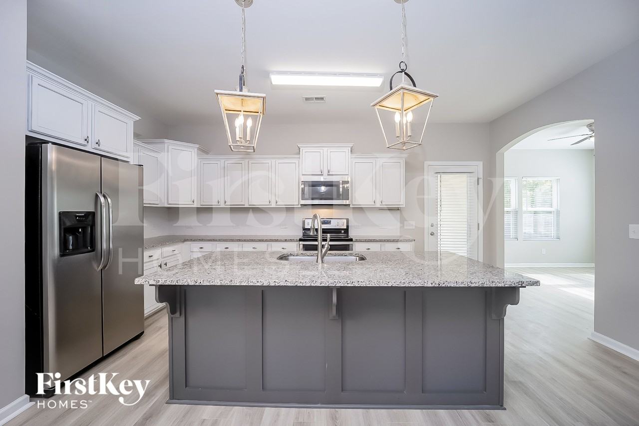 105 Breeders Ct - Photo 5 of 15