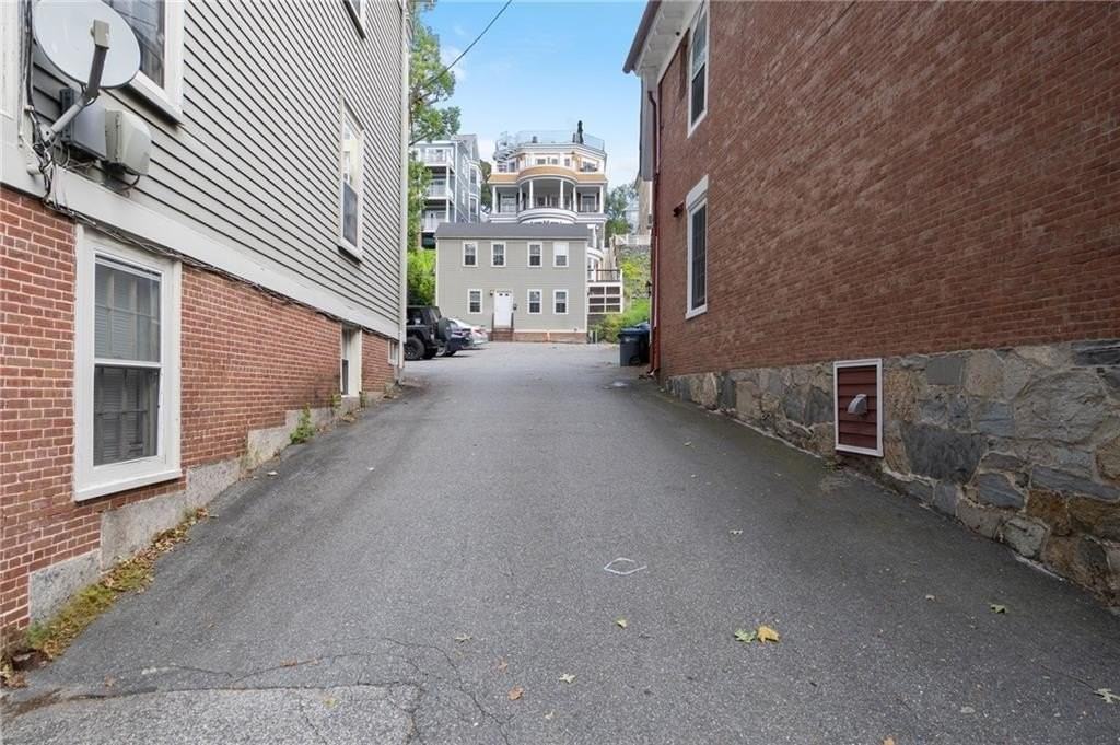 73 Benefit St - Photo 2 of 13