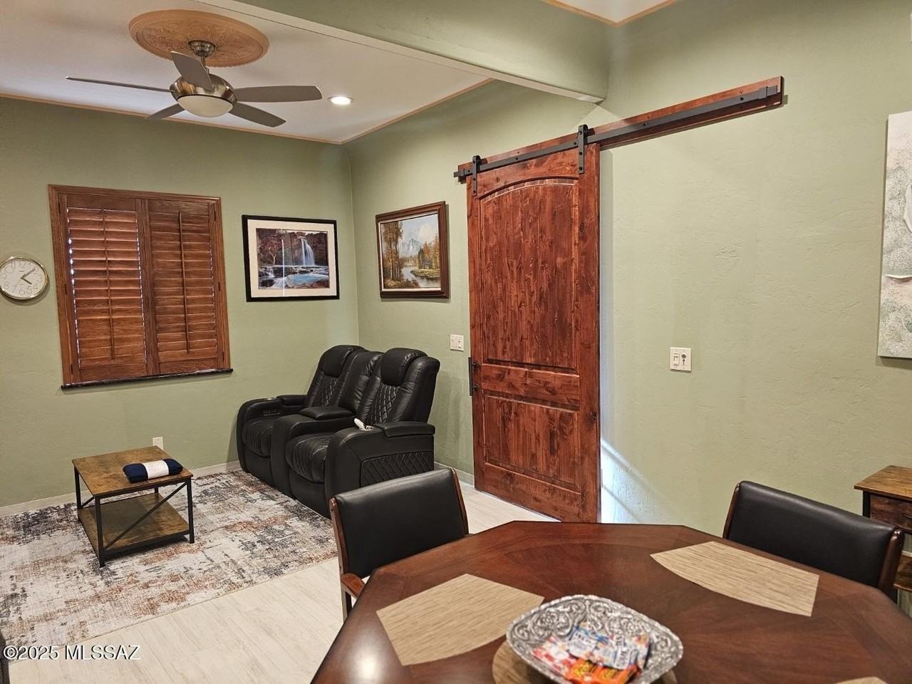 7040 N Montecatina Dr - Photo 3 of 24