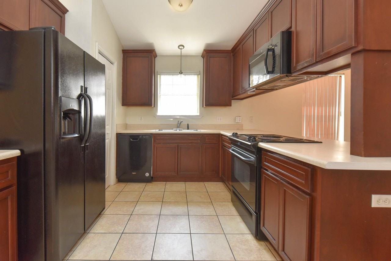 5309 Moonbeam Trl - Photo 4 of 27
