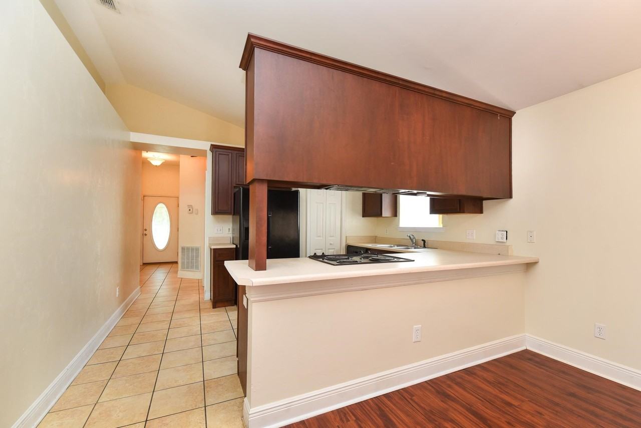 5309 Moonbeam Trl - Photo 6 of 27