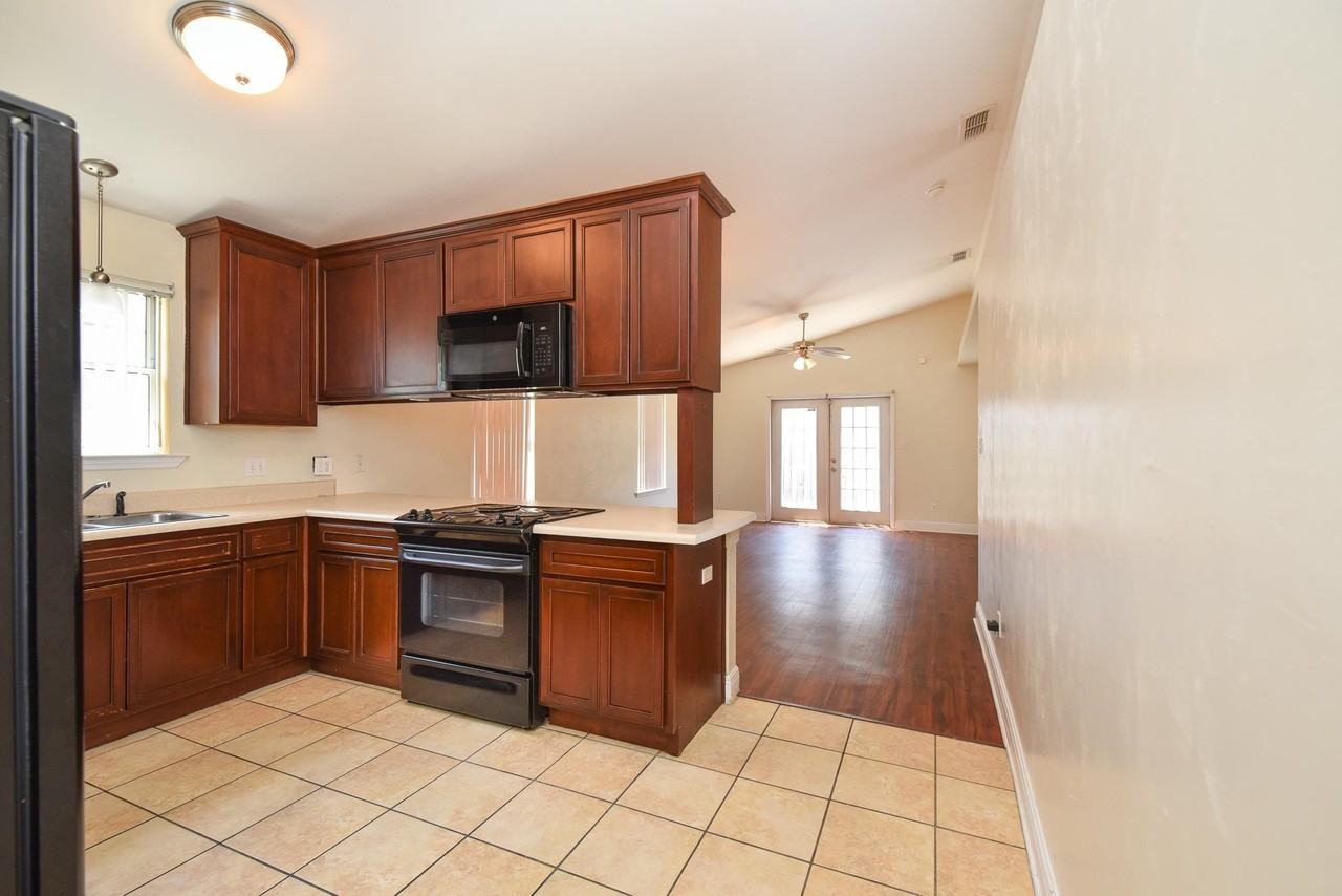 5309 Moonbeam Trl - Photo 7 of 27