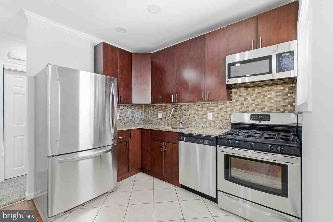 2712 6th St Ne - Photo 4 of 24