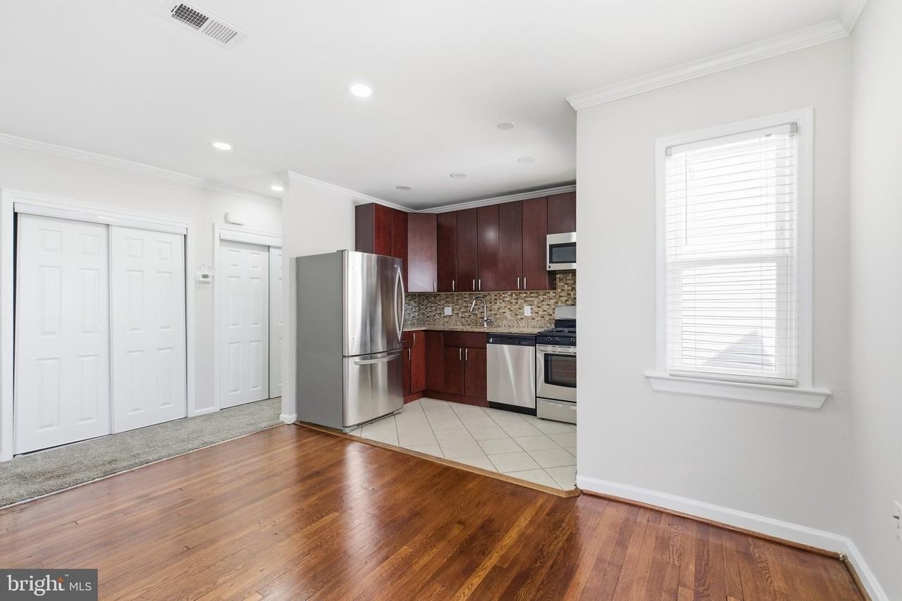 2712 6th St Ne - Photo 5 of 24
