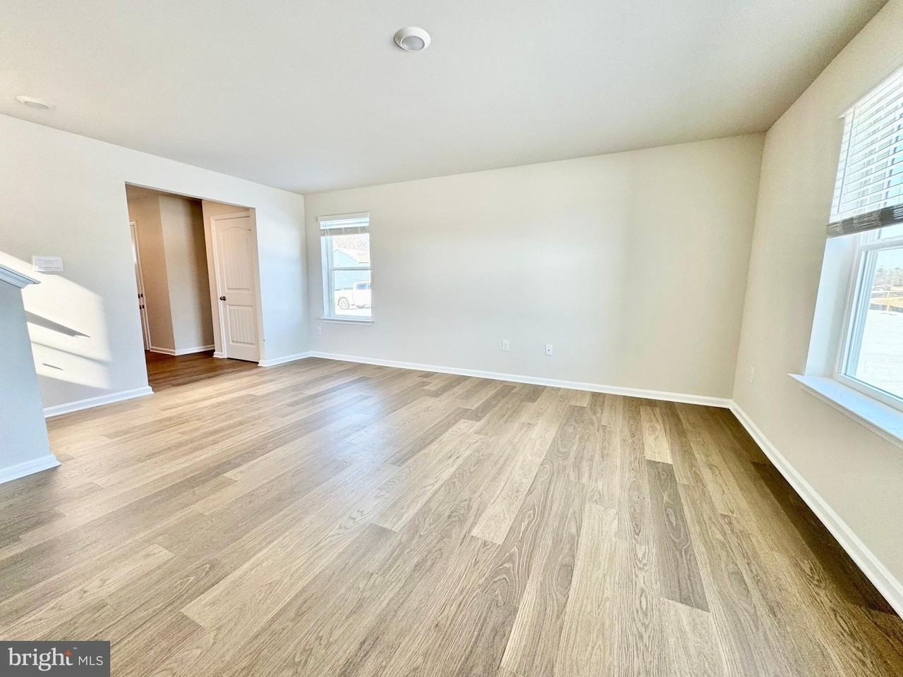 180 AVERY Drive - Photo 4 of 23