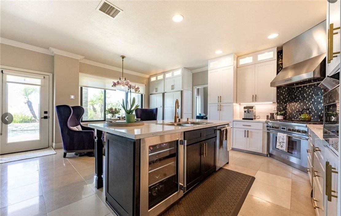 6 Westwind - Photo 2 of 5