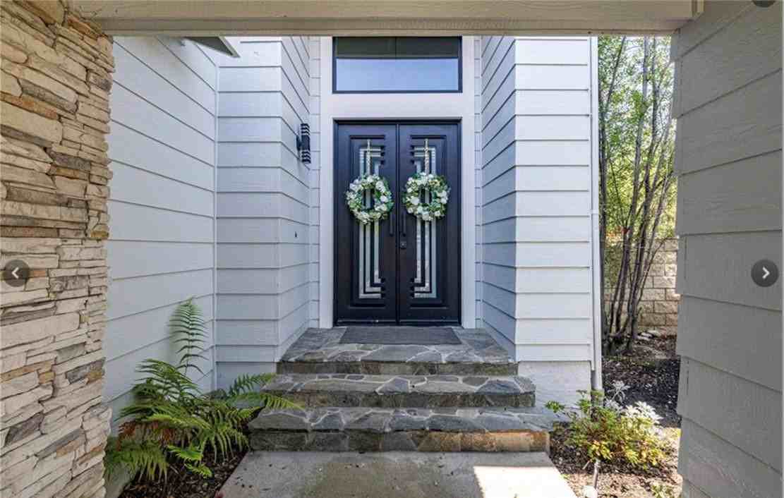 6 Westwind - Photo 4 of 5