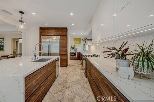 74 Summerland Cir - Photo 2 of 8