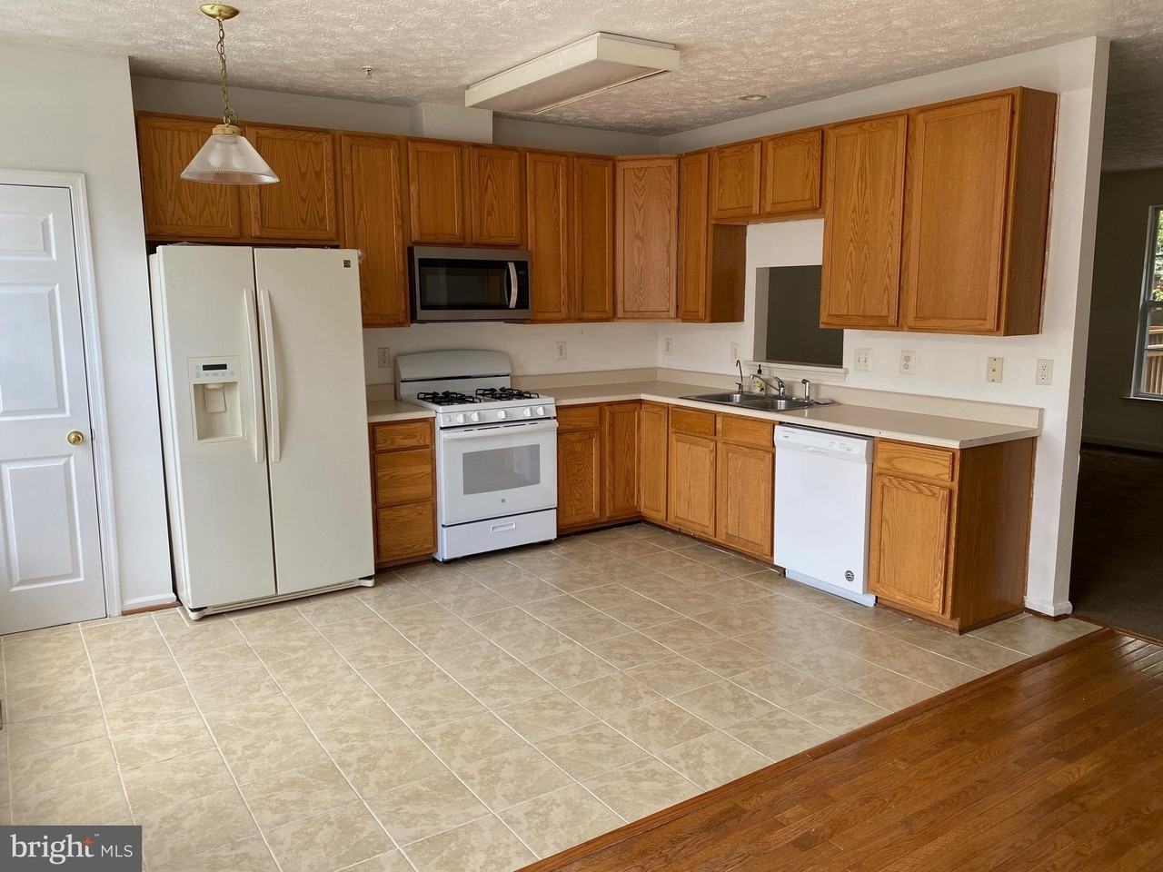 1726 Sea Pine Cir #133 - Photo 5 of 15