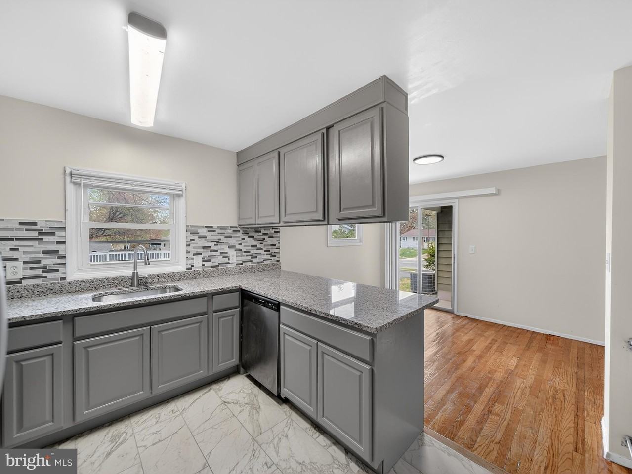 3397 Fountain Grn S - Photo 7 of 43