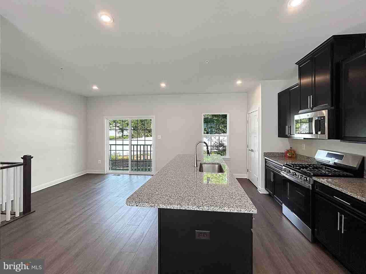 338 Paca Gardens Ln - Photo 5 of 20