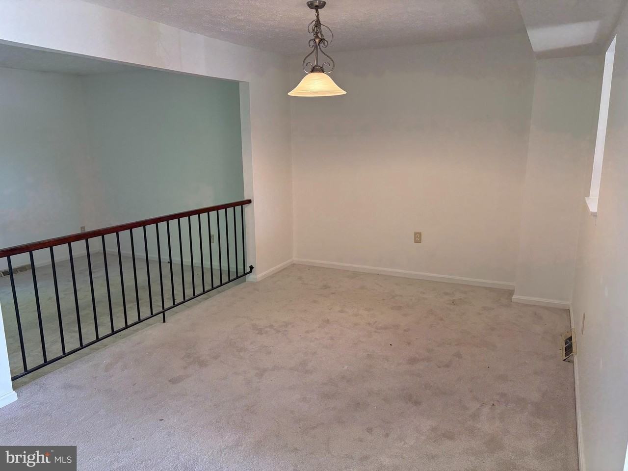 2814 Meredith Ct - Photo 7 of 24