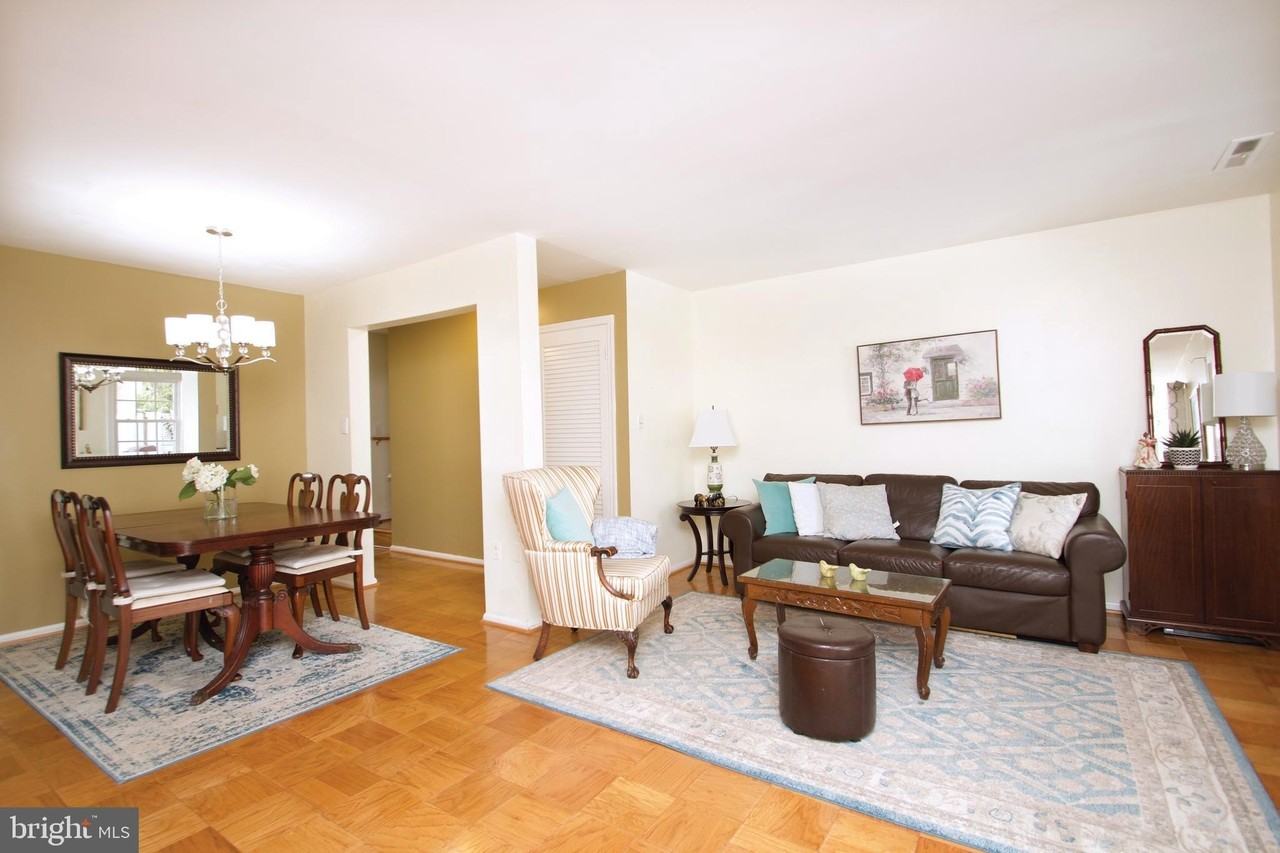 886 Azalea Dr #22-886 - Photo 2 of 19