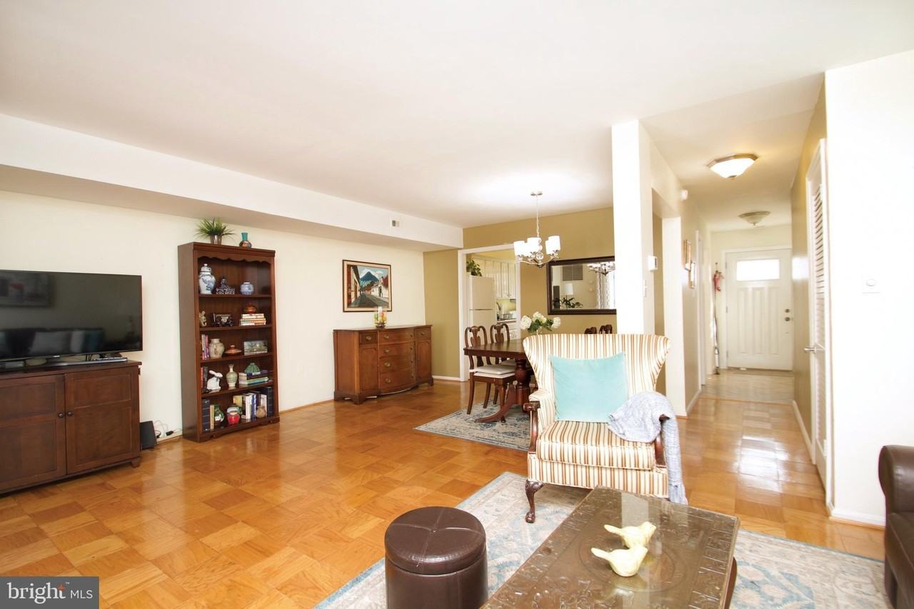 886 Azalea Dr #22-886 - Photo 4 of 19