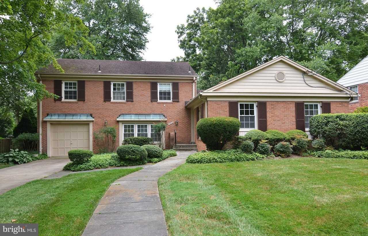 7208 Marbury Rd - Photo 2 of 30