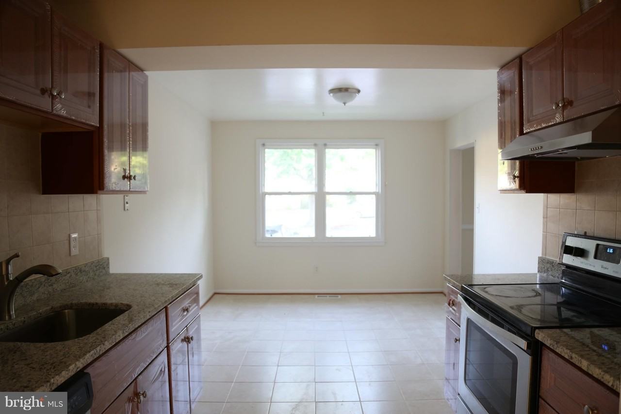 14 Wade Ct - Photo 4 of 15