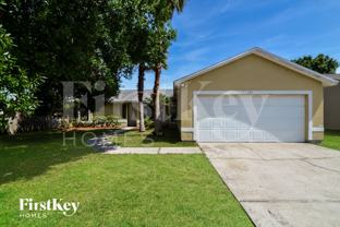 122 Barrington Dr - Photo 1 of 1