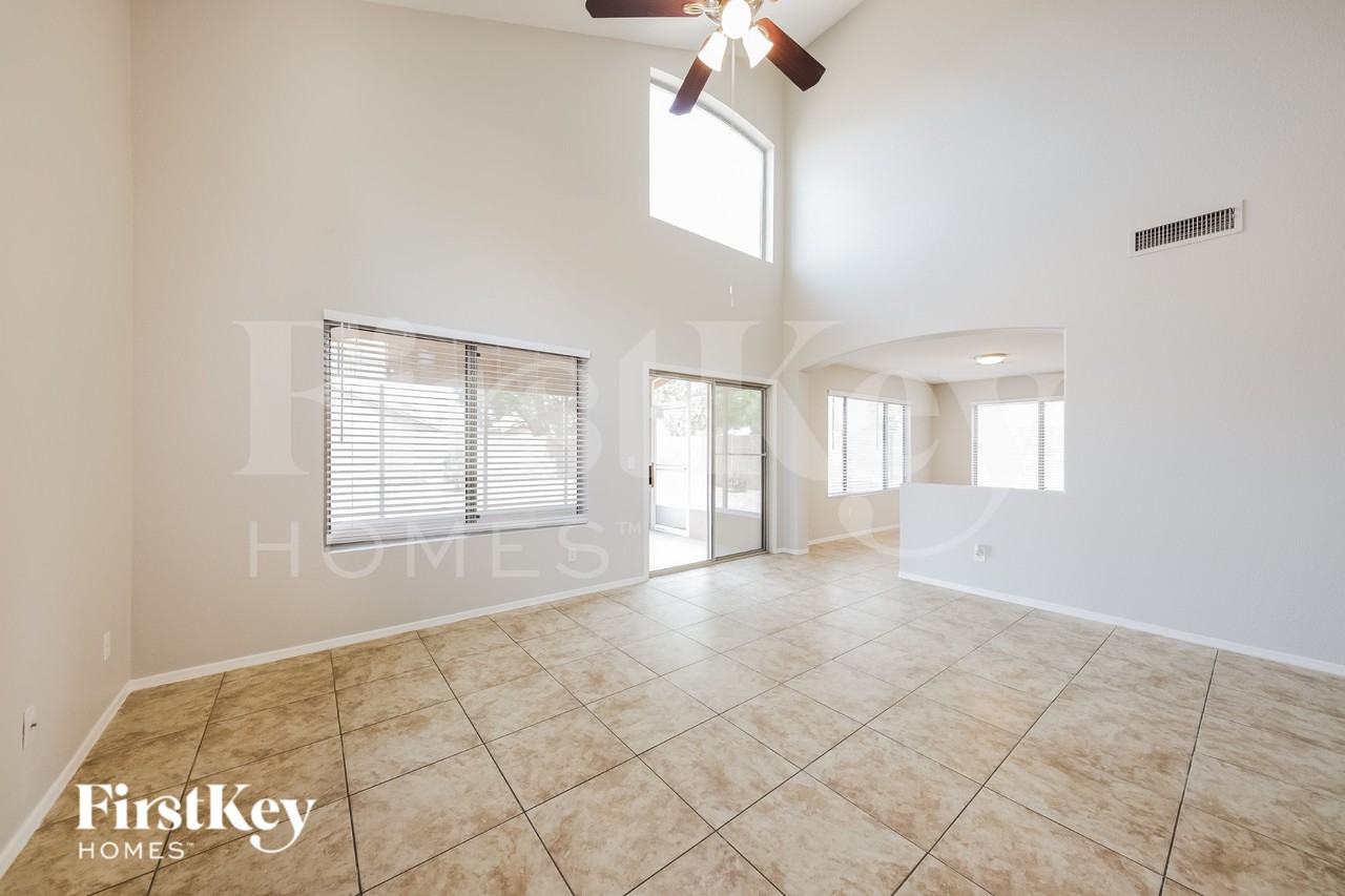 6968 W Aire Libre Ave - Photo 2 of 15