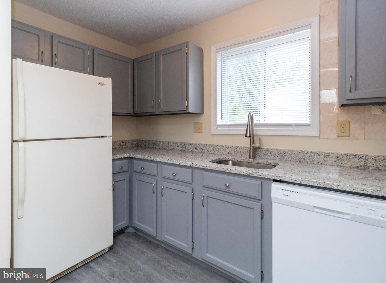 14175 Spring Branch Dr - Photo 7 of 20