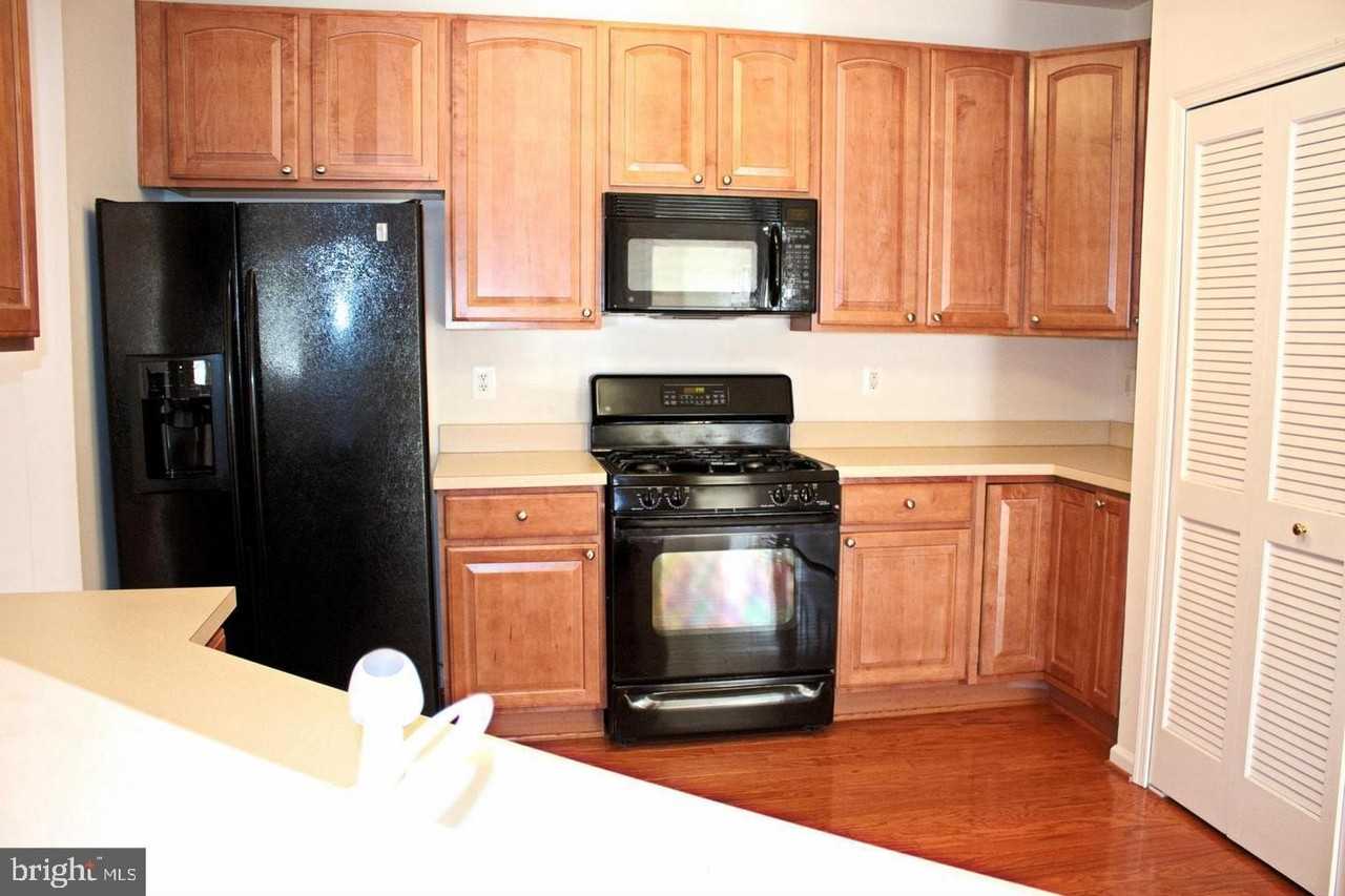 6212 Westchester Park Dr #B - Photo 2 of 13