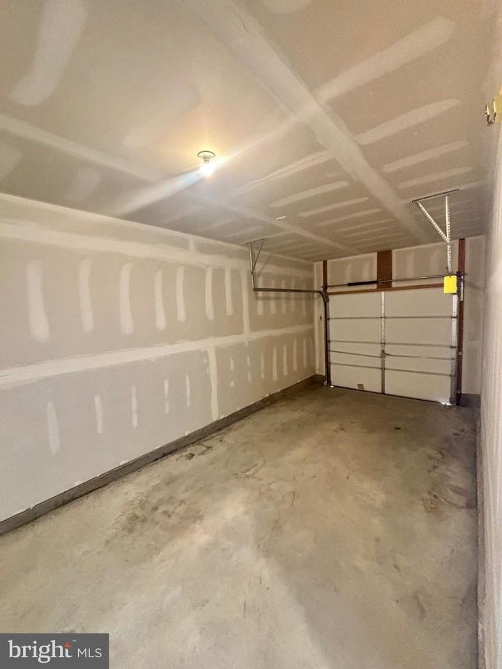 189 Mazzeo Dr - Photo 4 of 14