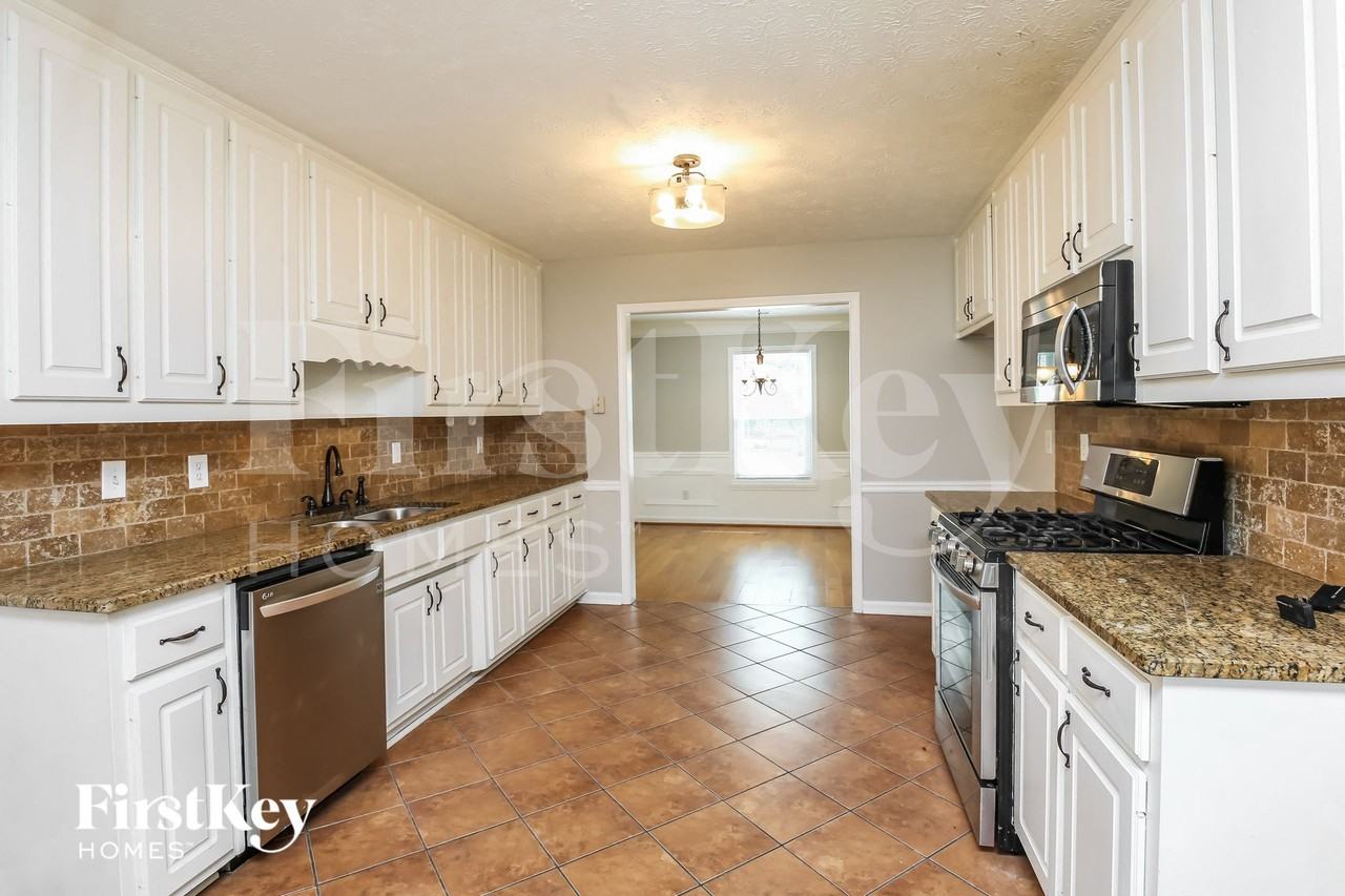 2975 Emerald Springs Dr - Photo 6 of 15