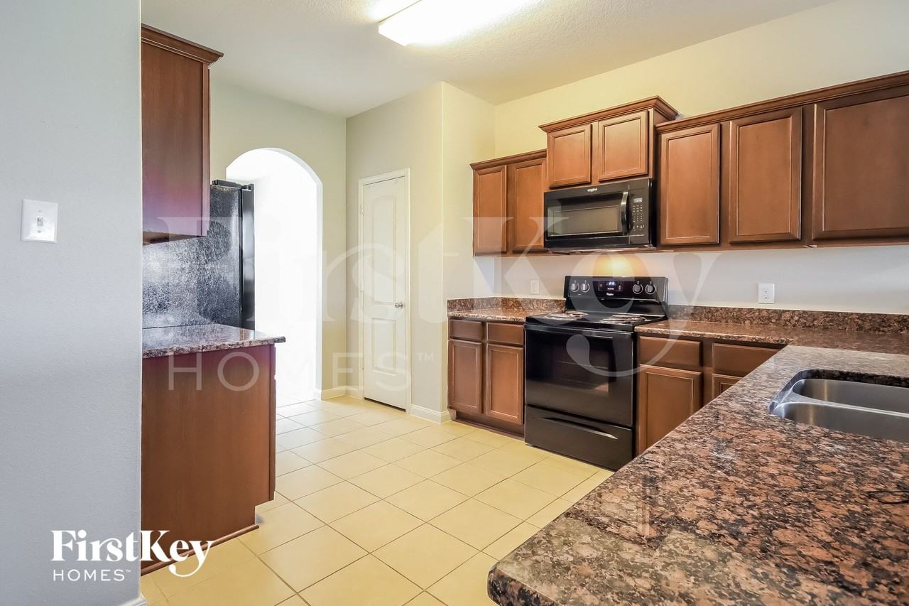 20802 Echo Manor Dr - Photo 7 of 15