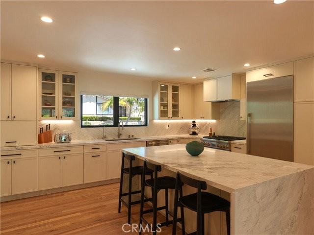 1310 J Lee Cir - Photo 5 of 8
