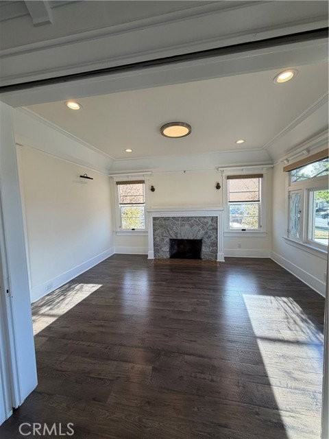 510 Milford St - Photo 3 of 8