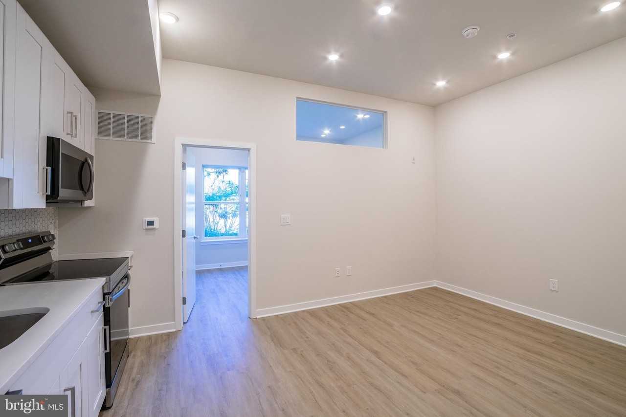1330 S Patton St #409 - Photo 4 of 14