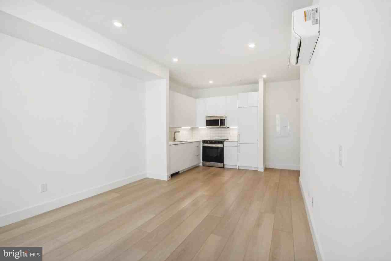 2406 Frankford Ave #6 - Photo 2 of 23