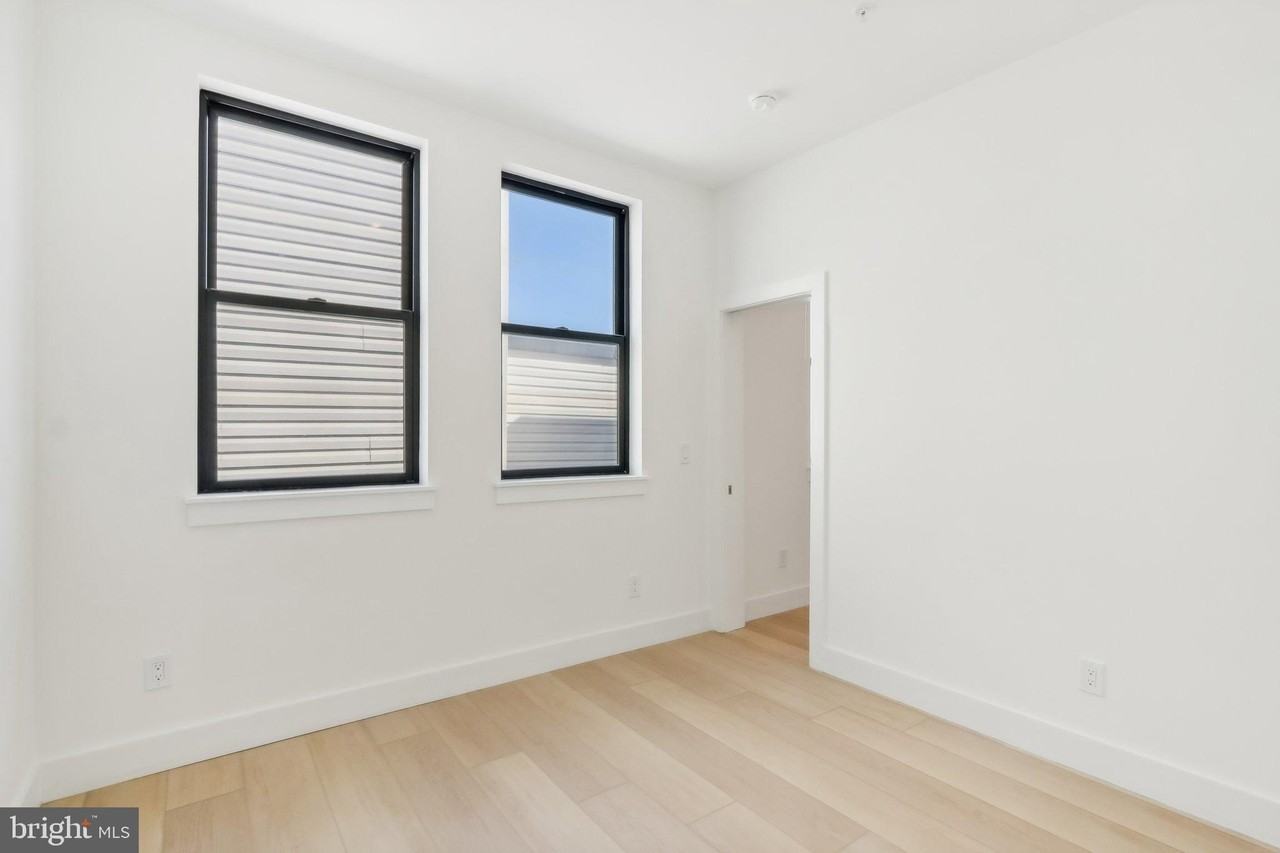 2406 Frankford Ave #6 - Photo 7 of 23
