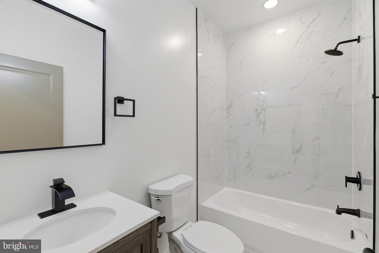 2223 N 22nd St #2 - Photo 5 of 12