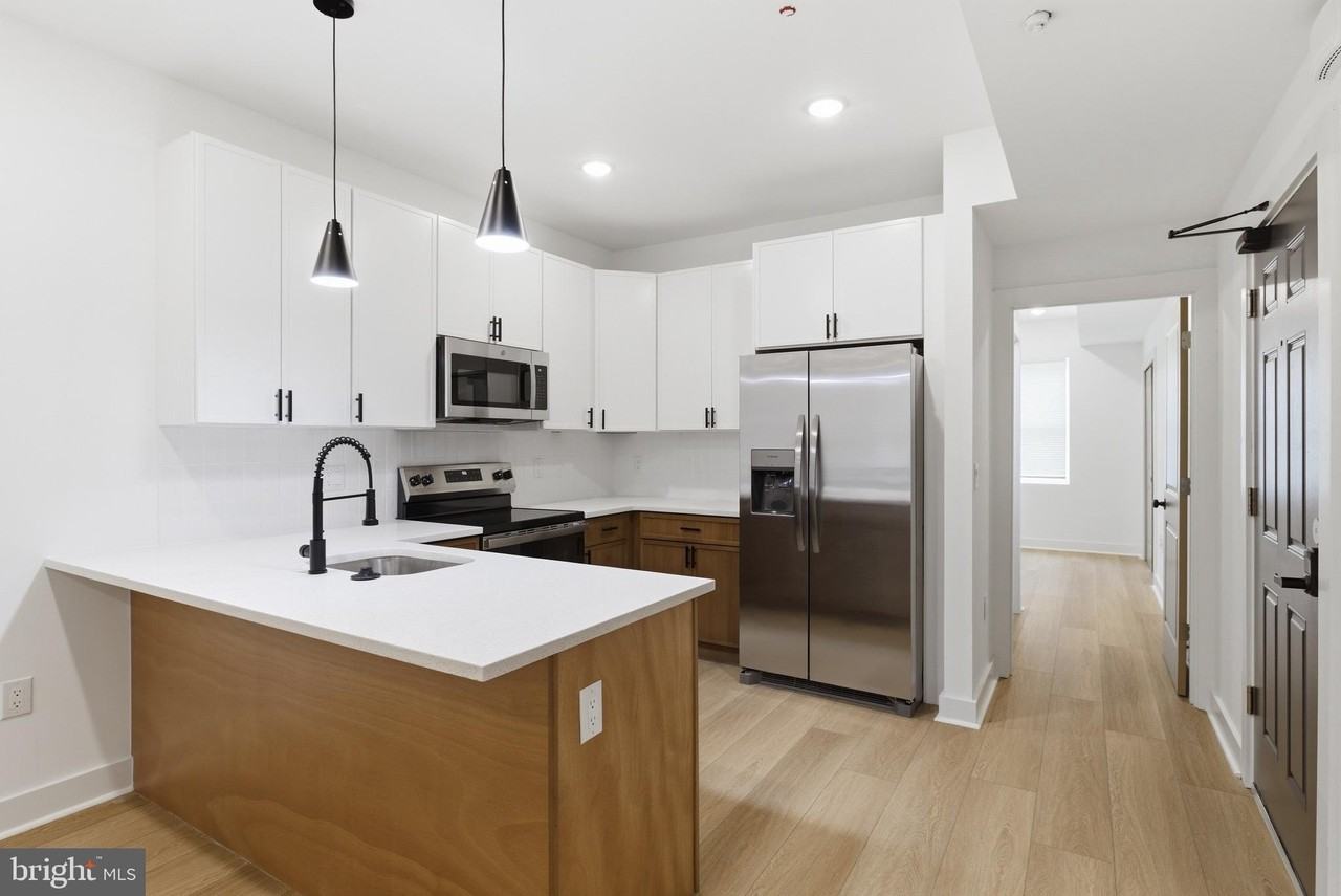 2223 N 22nd St #2 - Photo 6 of 12