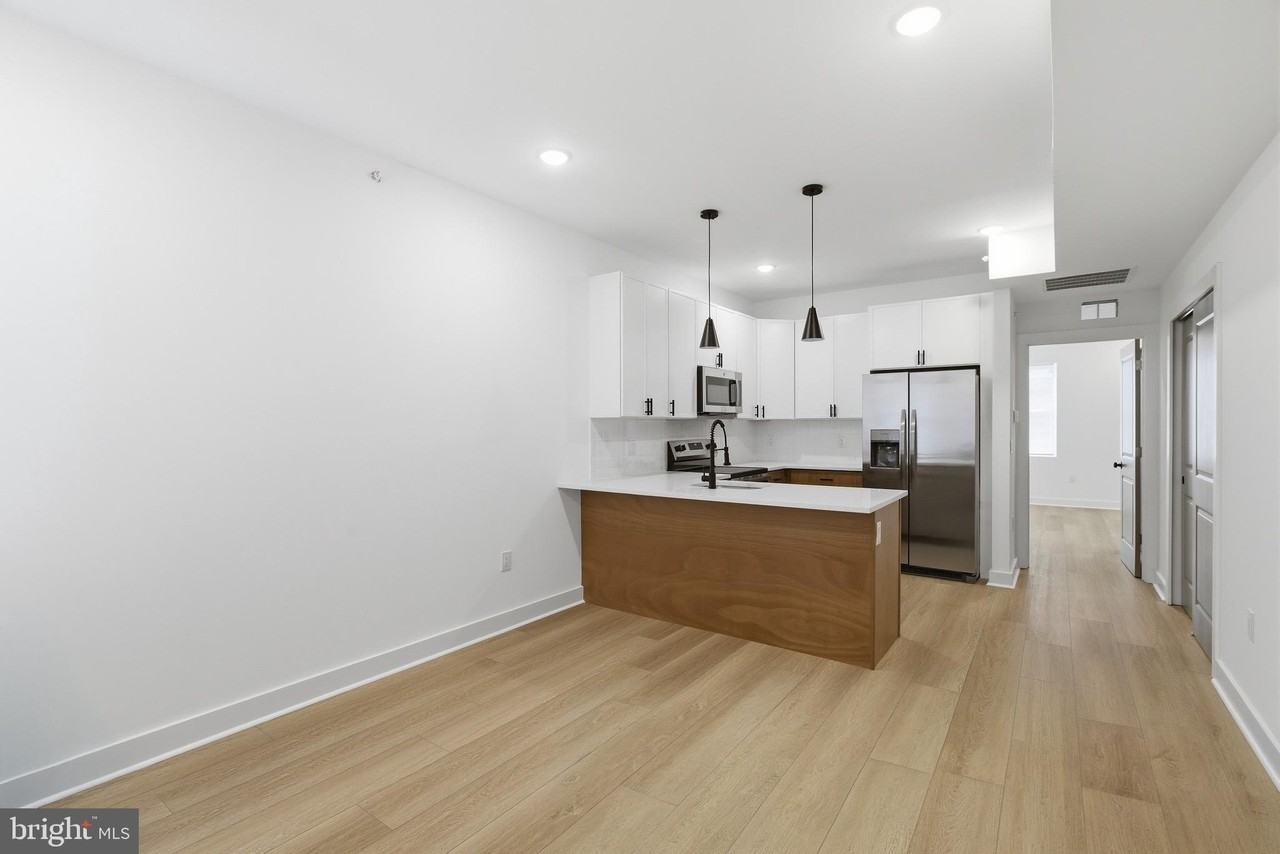 2223 N 22nd St #3 - Photo 4 of 12