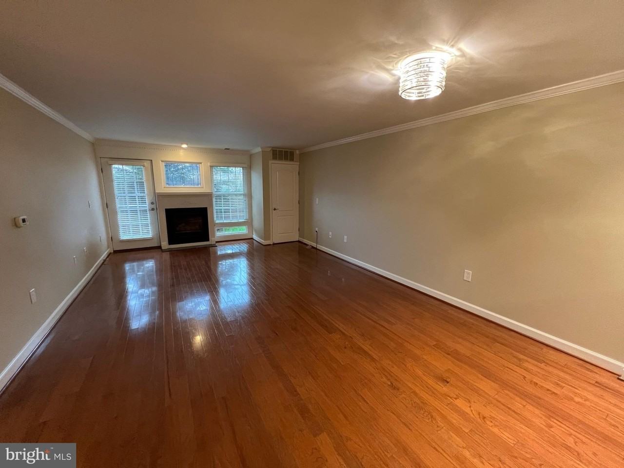 6924 Fairfax Dr #132 - Photo 4 of 17