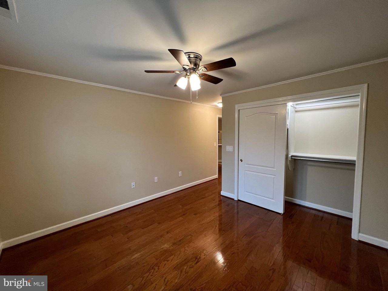 6924 Fairfax Dr #132 - Photo 7 of 17