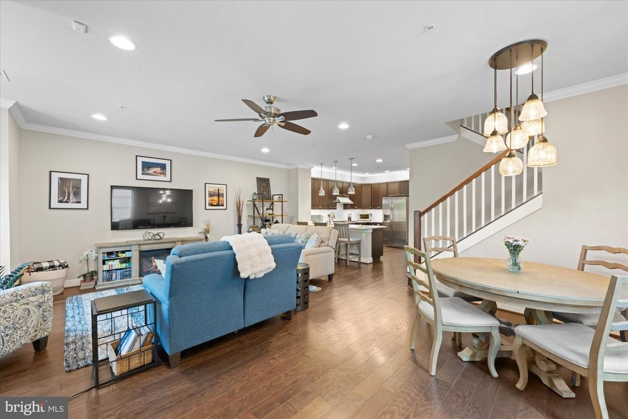 1316 Main Line Blvd - Photo 2 of 50