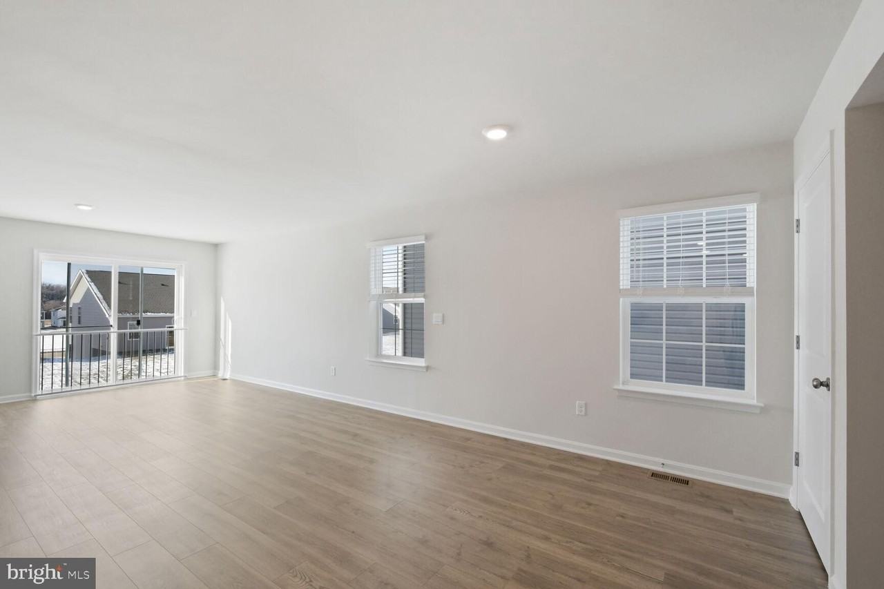 5208 Crooked Ln - Photo 7 of 30