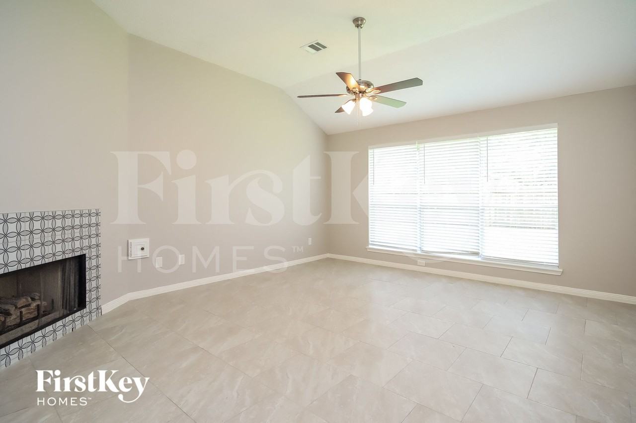 10846 E Linwood Dr - Photo 2 of 15