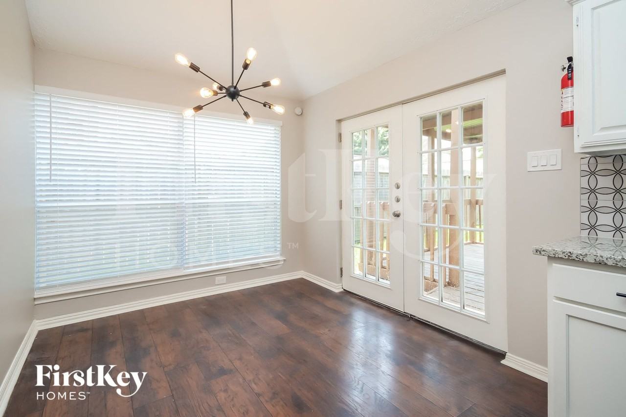 10846 E Linwood Dr - Photo 5 of 15