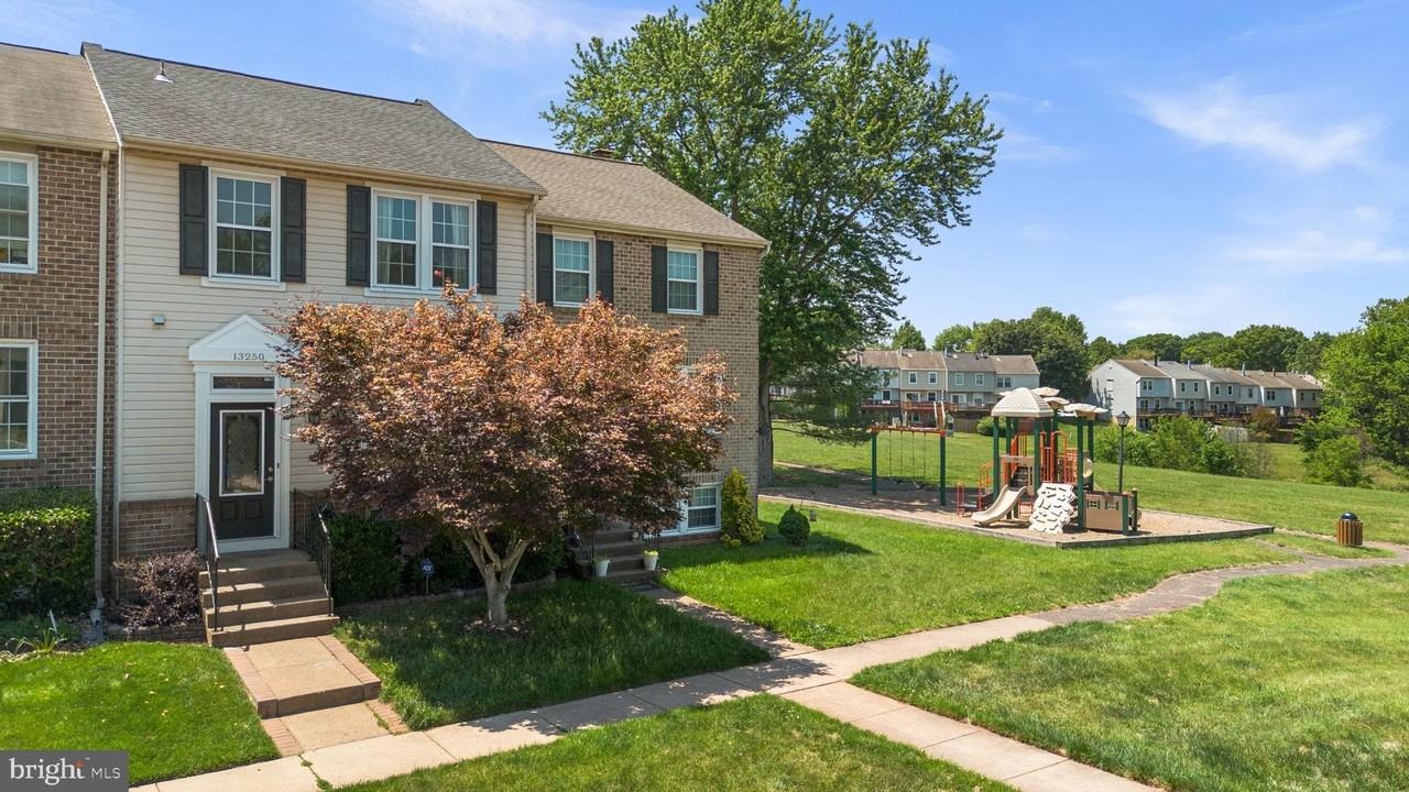 13250 Custom House Ct - Photo 2 of 31